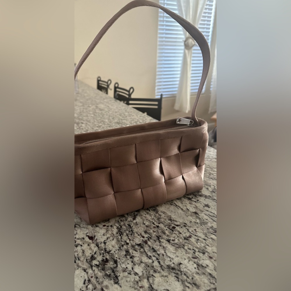 Harvey’s purse
